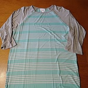 Small lularoe randy top